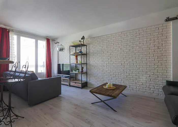 Apartment-4p -pierre Leve With Netflix